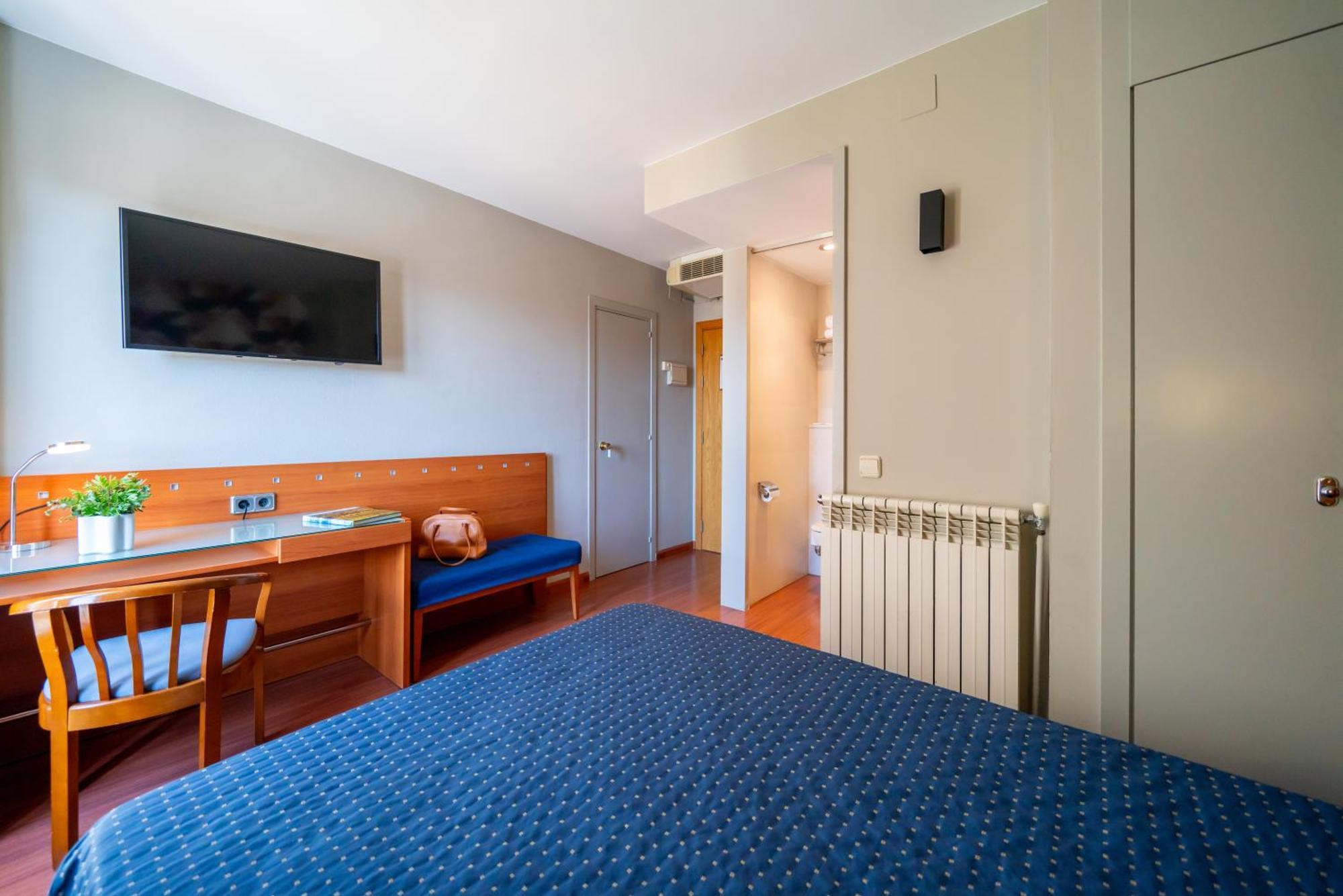 Hotel J. Balmes วิก ภายนอก รูปภาพ