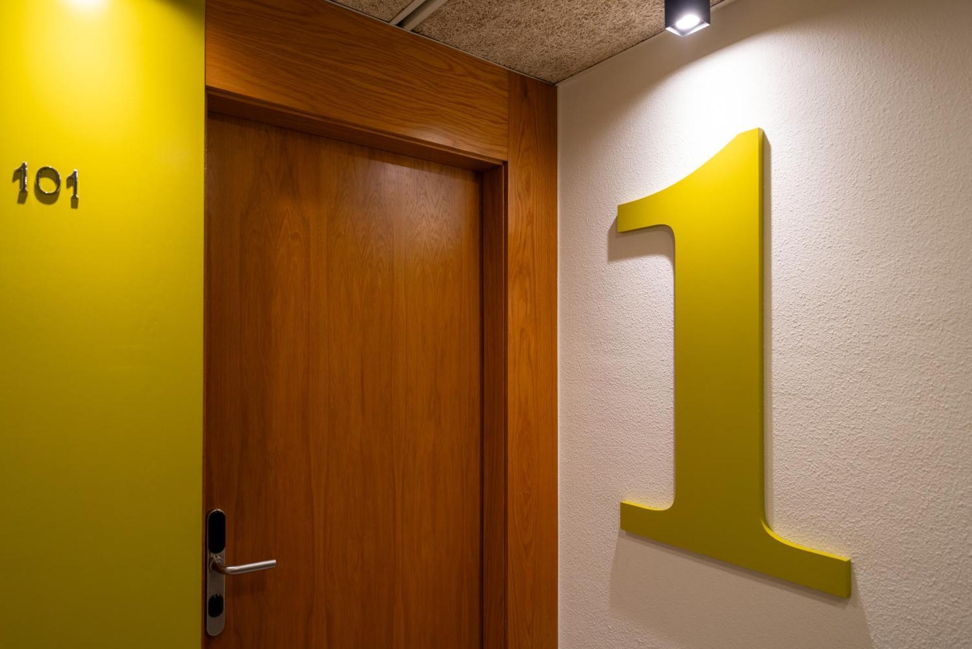 Hotel J. Balmes วิก ภายนอก รูปภาพ