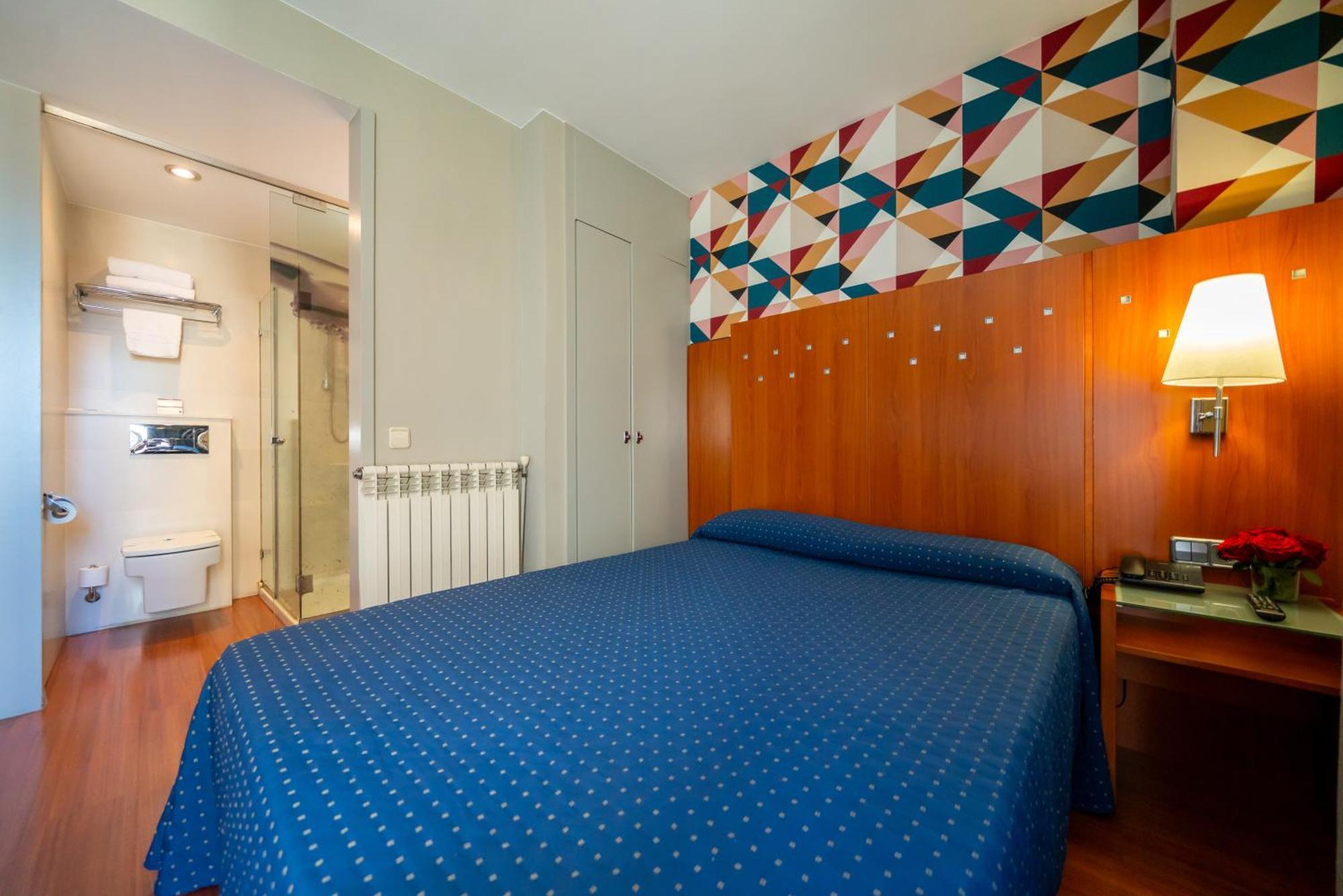 Hotel J. Balmes วิก ภายนอก รูปภาพ