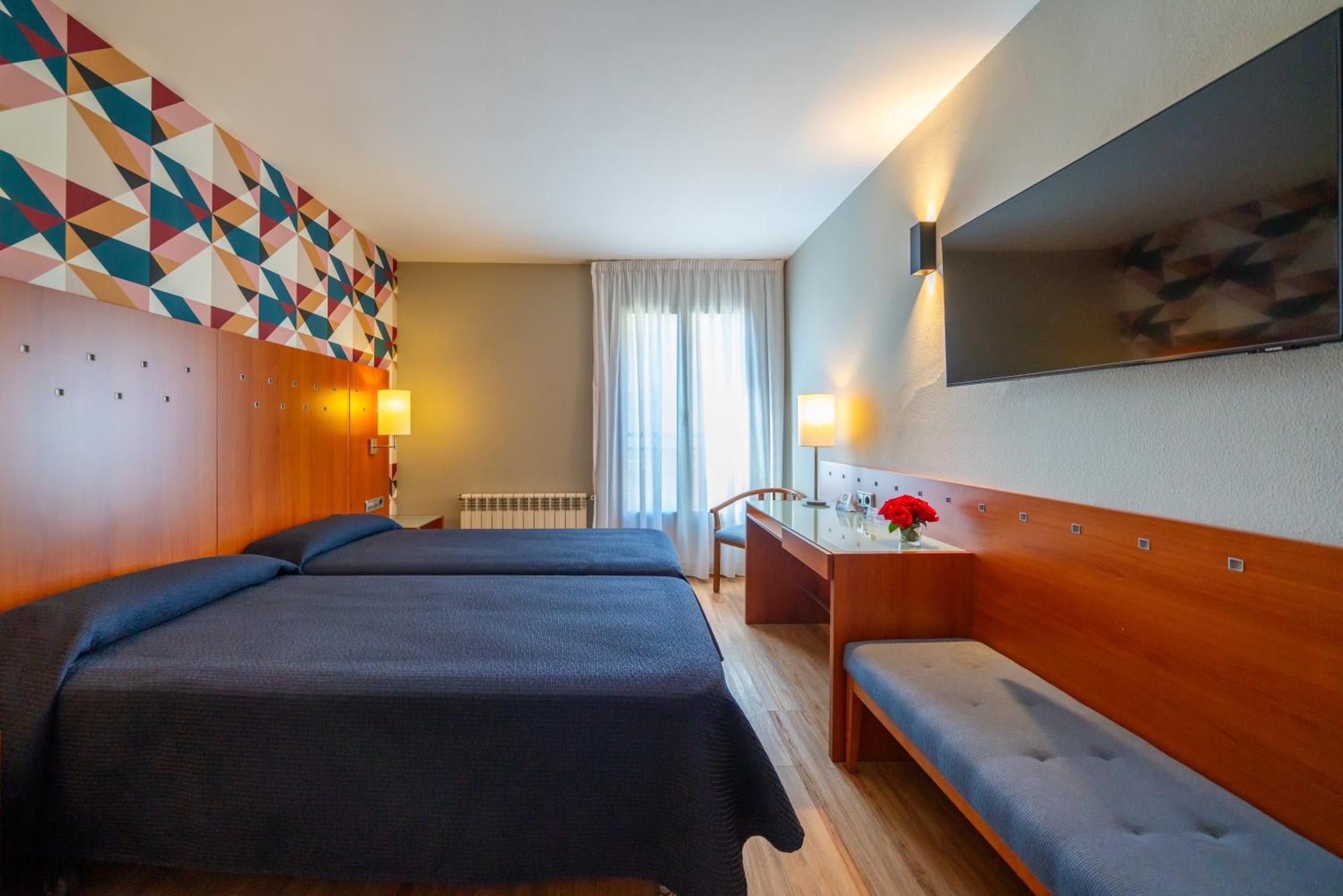 Hotel J. Balmes วิก ภายนอก รูปภาพ